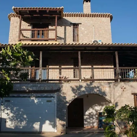 Marianna Villa *